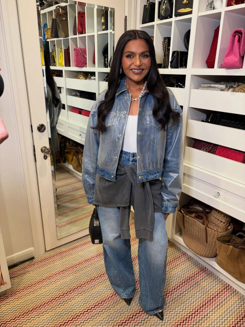 Mindy Kaling instagram post 497089